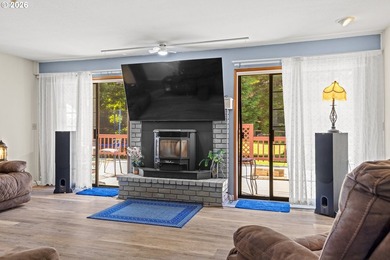 Privacy, space, and the Oregon Coast at your doorstep. Tucked - photo 27