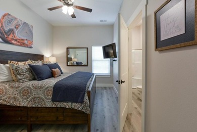 **Experience Lakeside Luxury!** Situated right on the edge of - photo 33