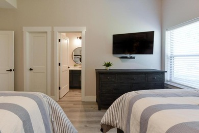 **Experience Lakeside Luxury!** Situated right on the edge of - photo 36