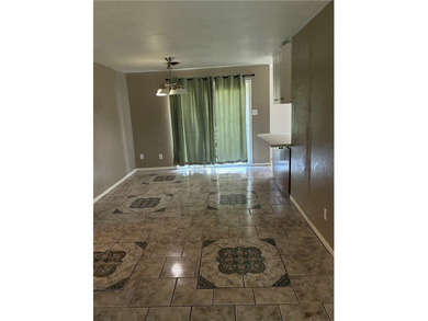 Ready for fist-time home buyers, ceiling fans in each bedroom - photo 2