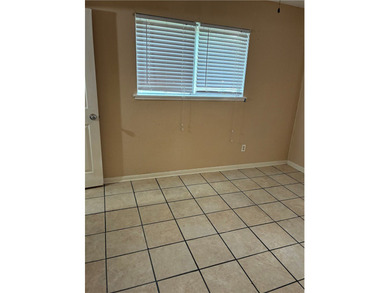 Ready for fist-time home buyers, ceiling fans in each bedroom - photo 8