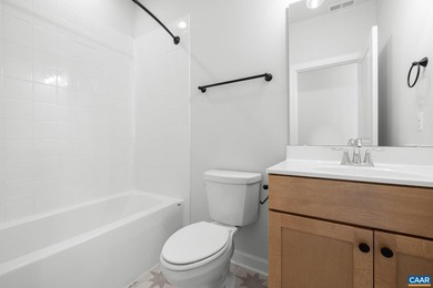 Ready to occupy. Actual photos. The Avon is a modern townhome - photo 6