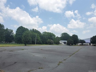 Beautiful 19,671 +/-  sf building on 5.01+/- acres near LR River