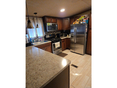 Welcome to 2701 Goethals Road North, Unit H4 - This 3 bedroom, 3 - photo 5