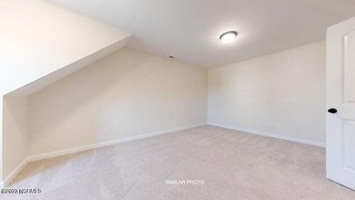SELLER IS OFFERING $3,000 ''USE AS YOU CHOOSE'' Preferred lender - photo 44