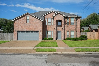 Located in the prestigious North Shore subdivision near the bay - photo 1
