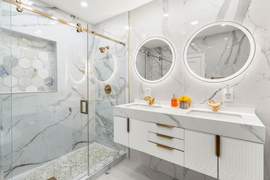This beautifully updated and thoughtfully expanded 3-bedroom - photo 11