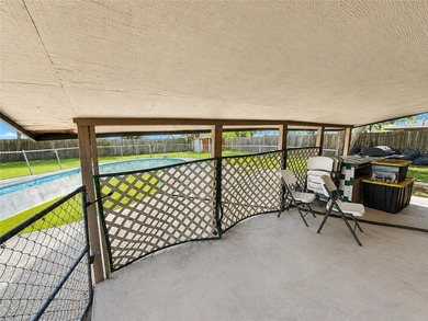 Nestled in the heart of the peaceful and highly sought-after - photo 15