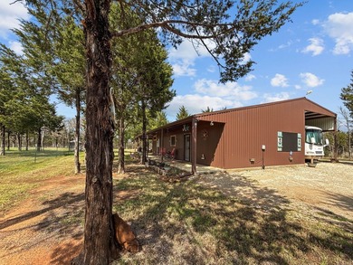 This stunning, one-of-a-kind Barndominium is ready for you and - photo 15