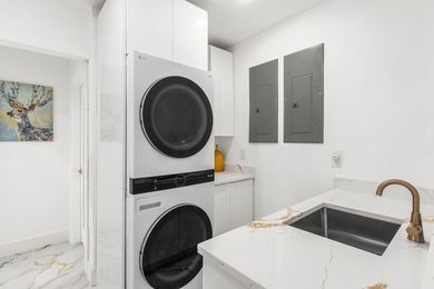 This beautifully updated and thoughtfully expanded 3-bedroom - photo 16
