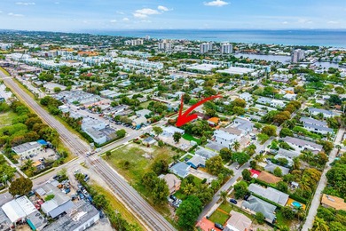 This beautifully updated and thoughtfully expanded 3-bedroom - photo 19