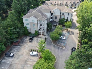 Move-in ready condominium in the heart of VESTAVIA HILLS! This 2 - photo 24