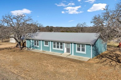 Welcome to 230 Beaver St in Buchanan Lake Village, Tow, TX! This - photo 2