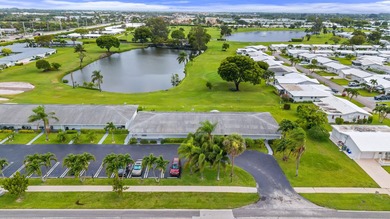 Wake up to spectacular golf course views in this beautifully - photo 20