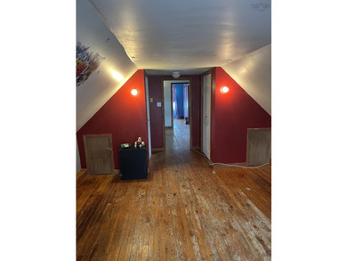 Welcome to 217 Waterloo Street. Perfectly situated in a central - photo 22