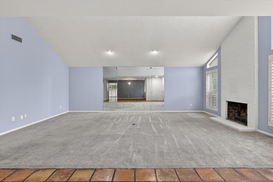 Tucked away at the end of a quiet cul de sac, this contemporary - photo 10