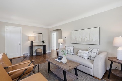 Classic Charm, Modern Updates - West St. Paul This charming - photo 4
