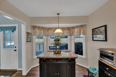 Welcome home to this charming split-bedroom RANCH, a - photo 9