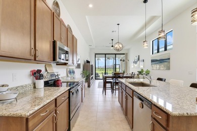 Room for everyone in this 3BR/3BA + bonus room or 4th bedroom - photo 12