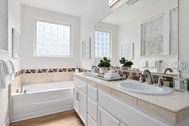 Revel in this elegant 4 bed/3 bath, low maintenance, detached - photo 17