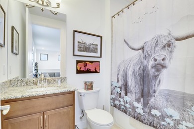 Room for everyone in this 3BR/3BA + bonus room or 4th bedroom - photo 31