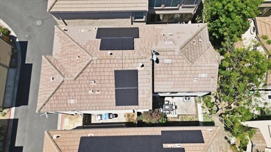 Revel in this elegant 4 bed/3 bath, low maintenance, detached - photo 32