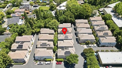 Revel in this elegant 4 bed/3 bath, low maintenance, detached - photo 34