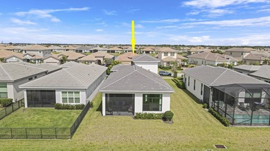Room for everyone in this 3BR/3BA + bonus room or 4th bedroom - photo 36