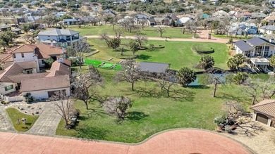 Tucked within the gates of Horseshoe Bay's most prestigious - photo 3
