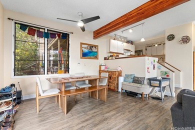 Nestled in a highly desirable Hawaii Kai neighborhood, this - photo 15