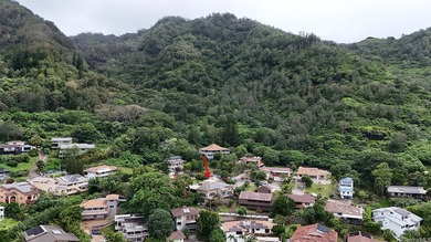 Nestled in a highly desirable Hawaii Kai neighborhood, this - photo 22
