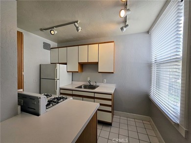 Experience downtown energy and coastal beach living at its - photo 22