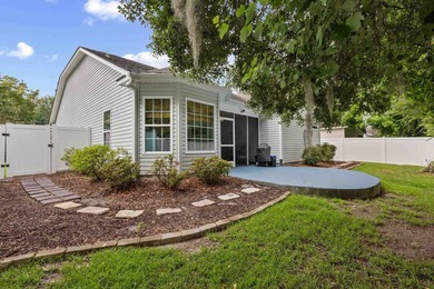 This 3 bed/2 bath charming coastal cottage is nestled within The - photo 35