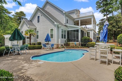 Luxury at its finest! Exquisite home with all the bells and - photo 4