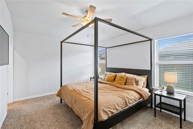Welcome to easy living at 7629 Shadow Rider Lane! This - photo 9
