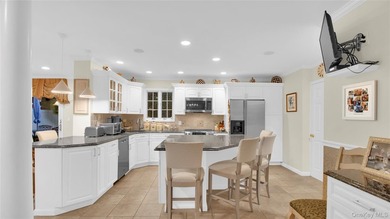 Located in Merrick, this spacious 4 Bedroom, 2.5 Bathroom - photo 11