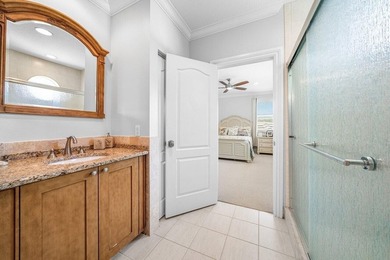 Quality Permeates this Gorgeous Estate, versatile 3-way split - photo 19