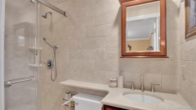 Located in Merrick, this spacious 4 Bedroom, 2.5 Bathroom - photo 29