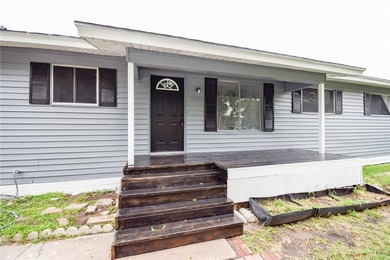 Just renovated!! Added another bedroom and large bathroom - photo 3