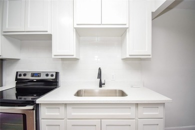 Just renovated!! Added another bedroom and large bathroom - photo 8