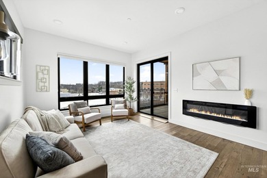 Live where culture, nature and downtown energy meet. This condo