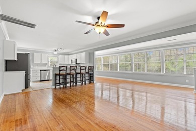 Tucked away in Hagley Estates, this unique 3-bedroom, 3-bath - photo 12
