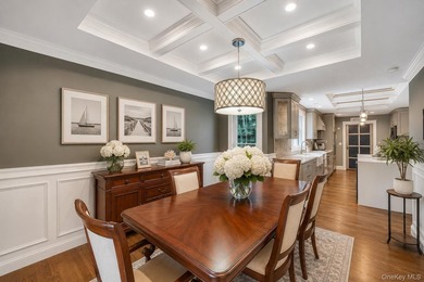 Custom-built and thoughtfully designed, this exceptional home - photo 16
