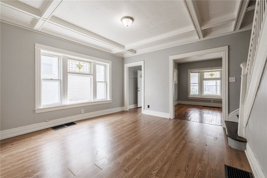 BACK ON THE MARKET due to the buyer not being able to obtain - photo 9