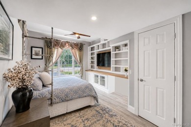 Custom-built and thoughtfully designed, this exceptional home - photo 20