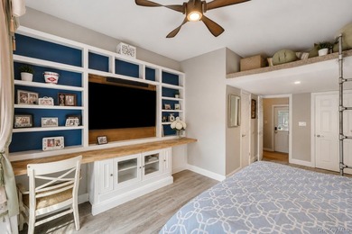 Custom-built and thoughtfully designed, this exceptional home - photo 22