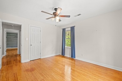 Tucked away in Hagley Estates, this unique 3-bedroom, 3-bath - photo 30