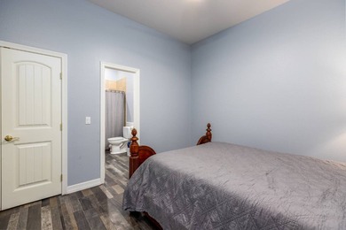 Nestled away from the hustle and bustle, this property offers - photo 30