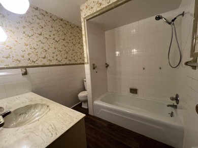 Move right into this beautifully updated 3 bedroom, 2.5 bathroom - photo 38