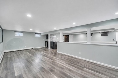 Custom-built and thoughtfully designed, this exceptional home - photo 41